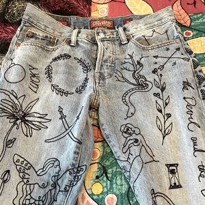 LUCKY BRAND Tattoo print denim Embroidered jeans Unique! Size 28